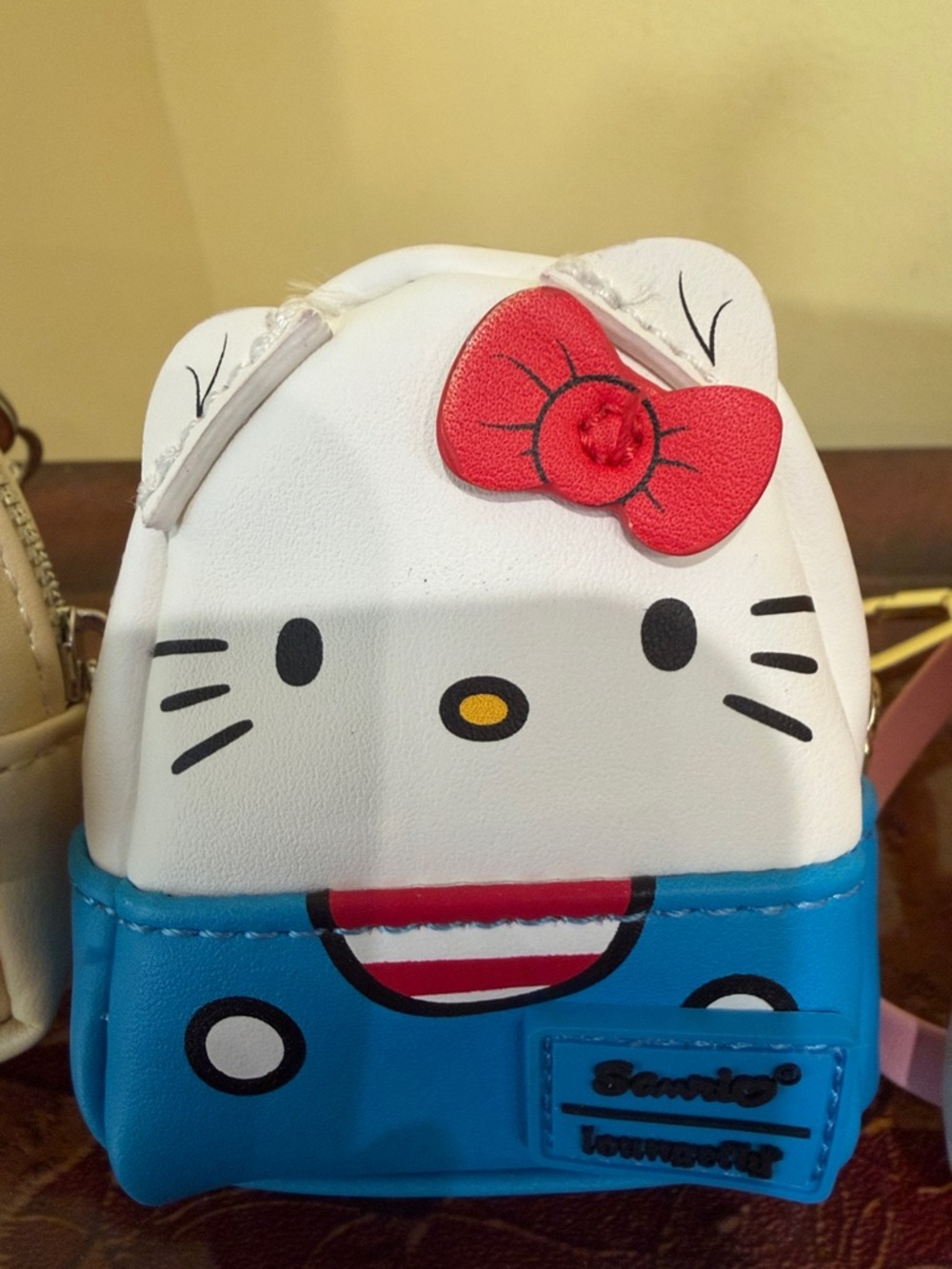 4 Mini Backpack Keychain Charms - Picture 9 of 10